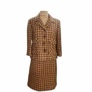 Vintage LION San Diego Chanel Import Adaptation by Dan Millstein Plaid wool suit